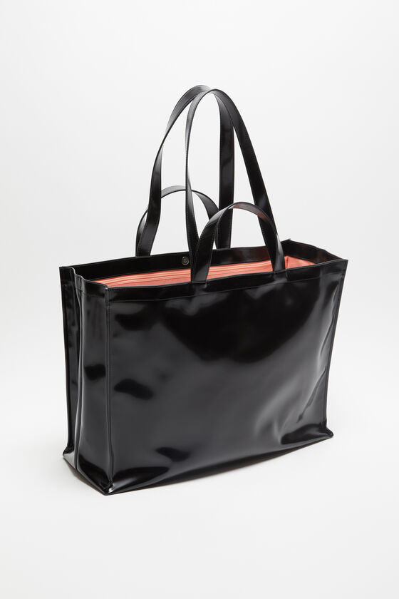 (image for) Performance-Driven Logo shoulder tote bag